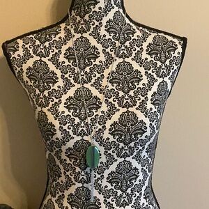 Paparazzi Tranquility Trend Green Necklace With Earrings